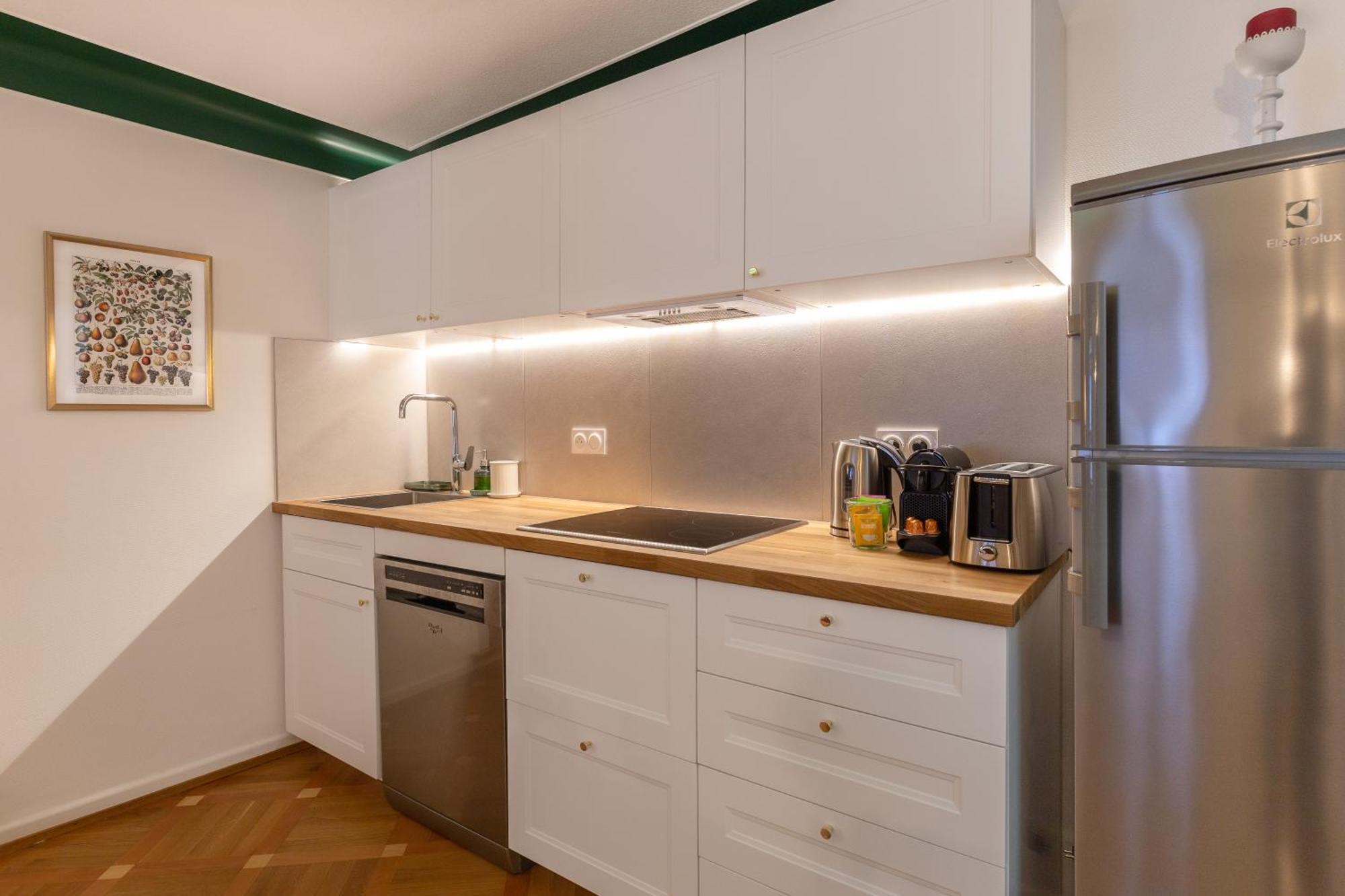 Chabi Cottage Gite Au Coeur D'エーグイスハイム エクステリア 写真
