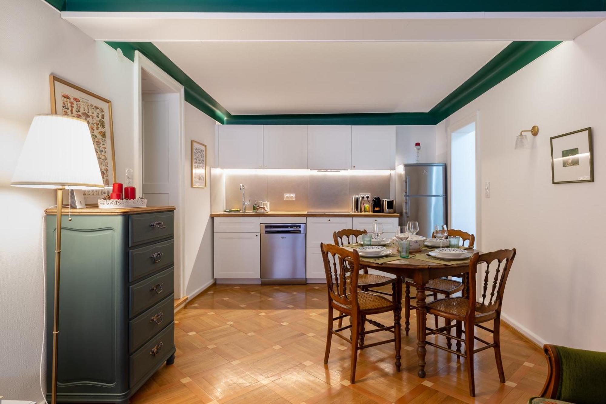 Chabi Cottage Gite Au Coeur D'エーグイスハイム エクステリア 写真